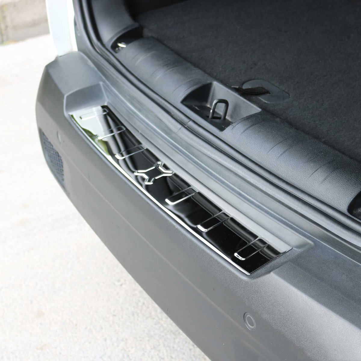 Jeep Renegade Bumper Sill Cover - Rear - Omac - S.Steel - Gloss Silver - '15-'24